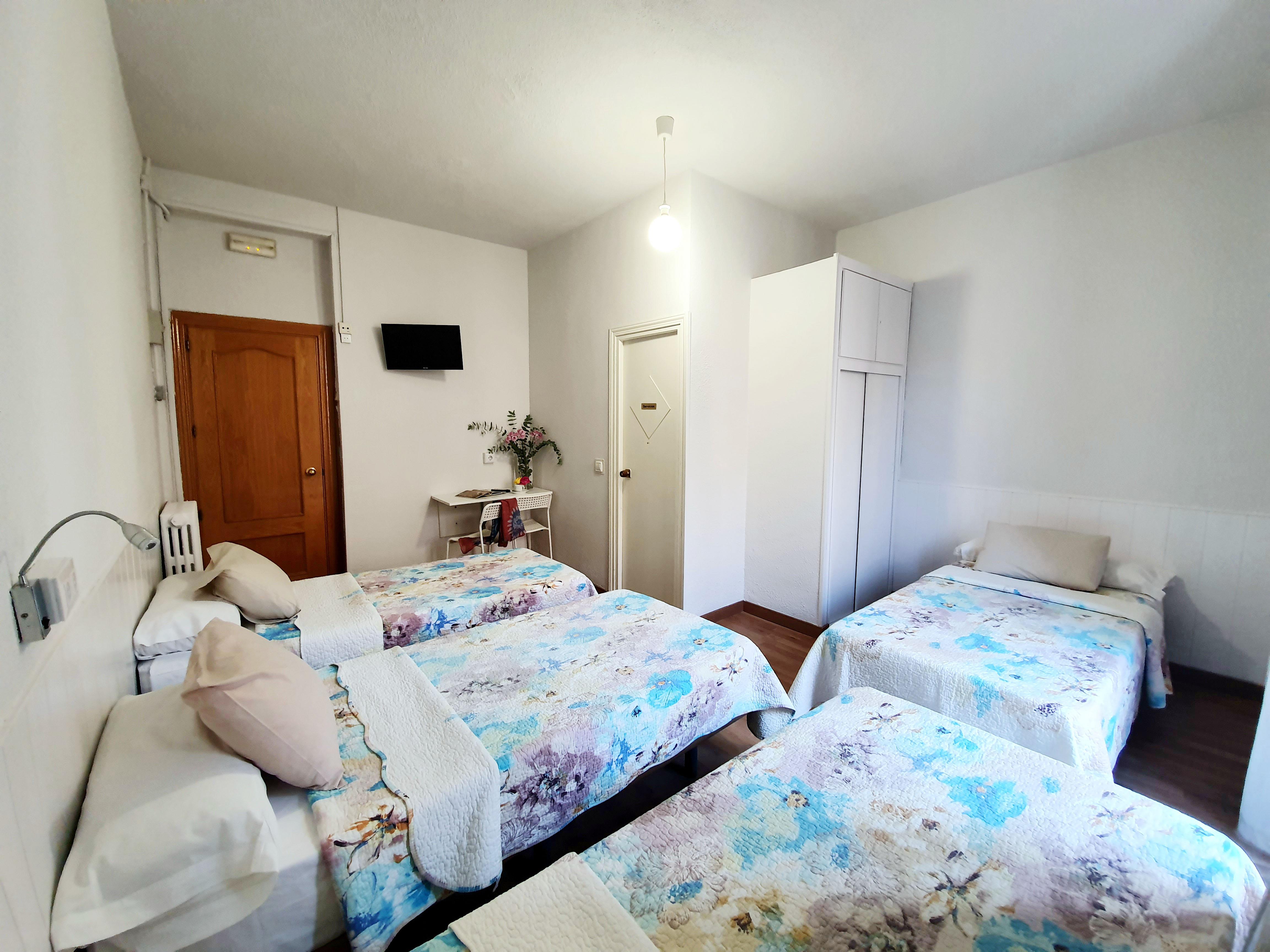 Hostal Alicante Madrid Kültér fotó