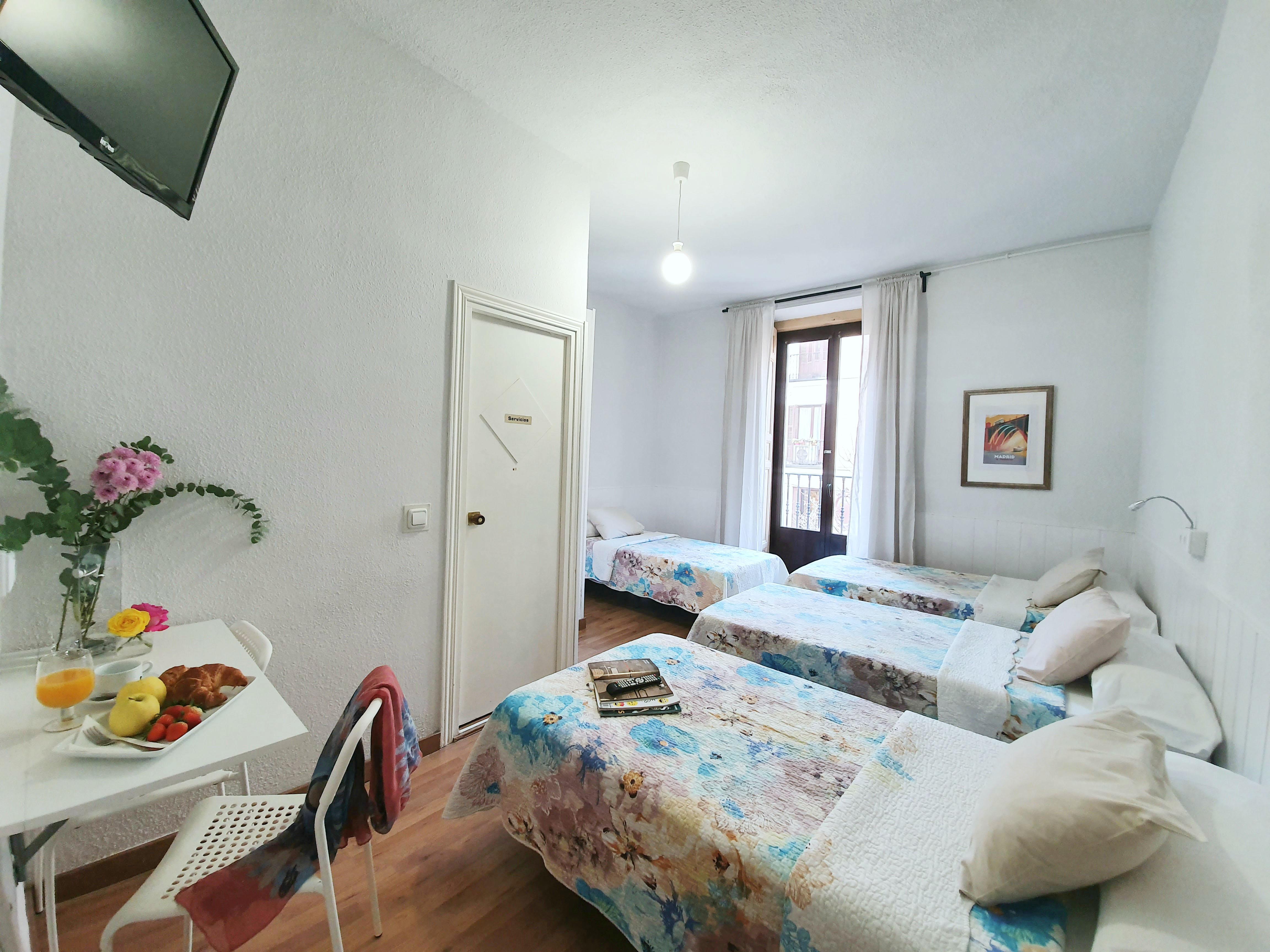 Hostal Alicante Madrid Kültér fotó