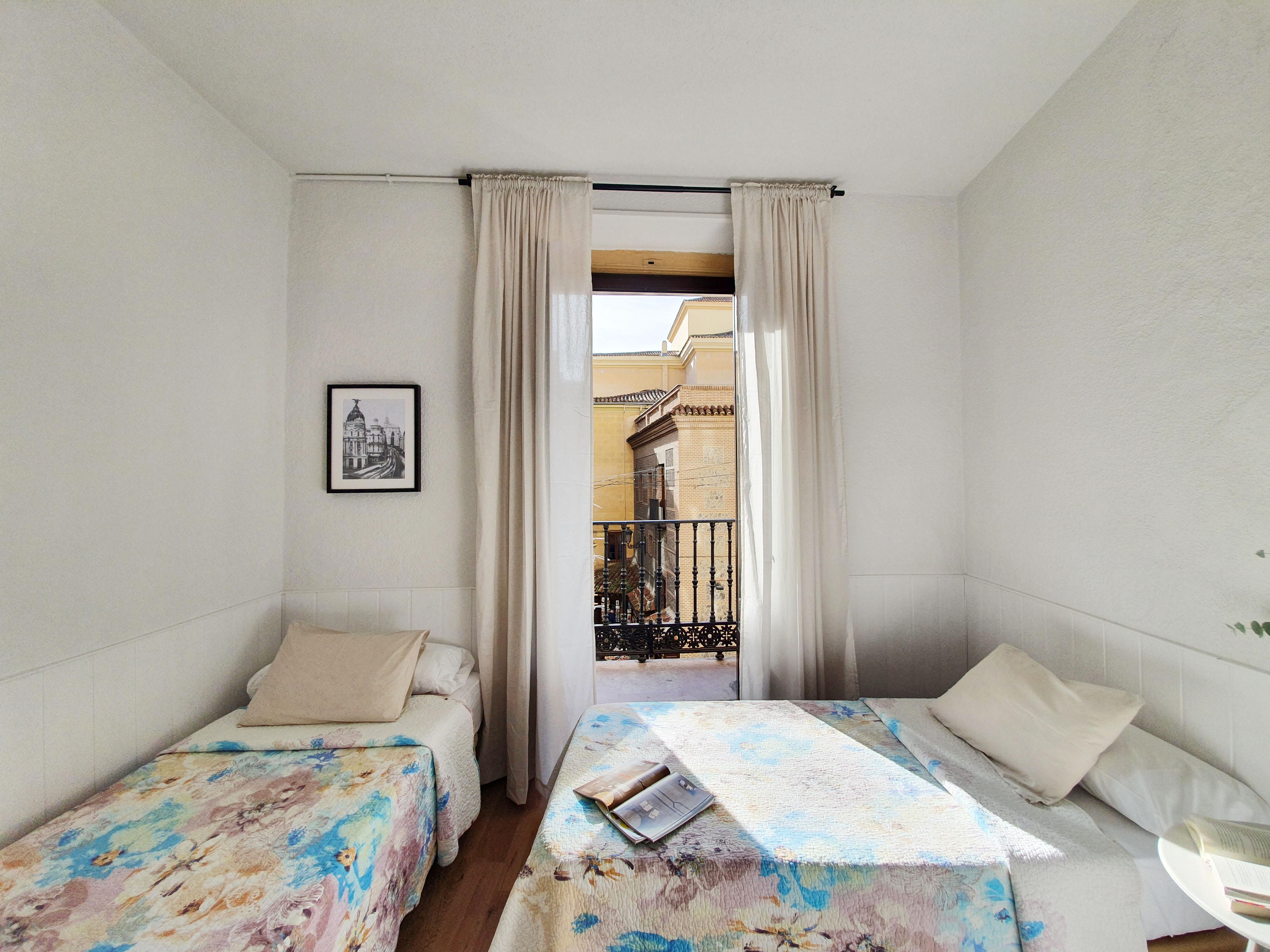 Hostal Alicante Madrid Kültér fotó